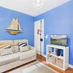 아파트 Charming 1br W/ Sofa Bed In The Heart Of Alfama | By Airnest 리스본