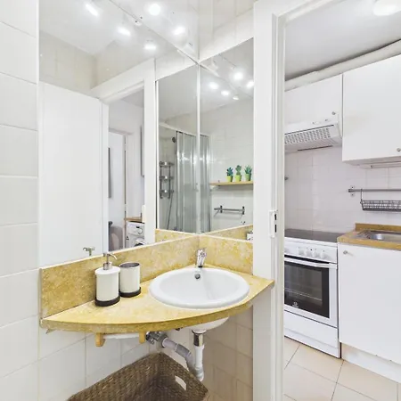 Apartment Charming 1br W/ Sofa Bed In The Heart Of Alfama | By Airnest Lisbon